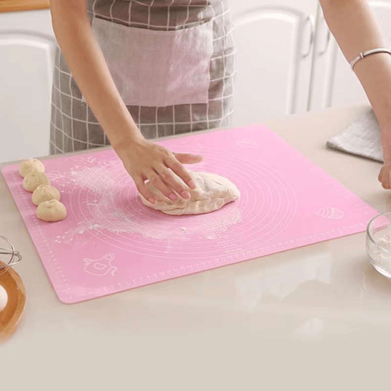 silicone non stick rolling mat 40x50cm ? non slip pastry mat for dough, cakes & baking (random color) silicone non stick rolling mat 40x50cm ? non slip pastry mat for dough, cakes & baking (random color)